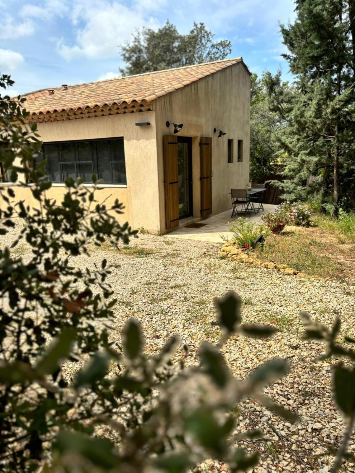 Maison Dans La Pinede Rognes Экстерьер фото